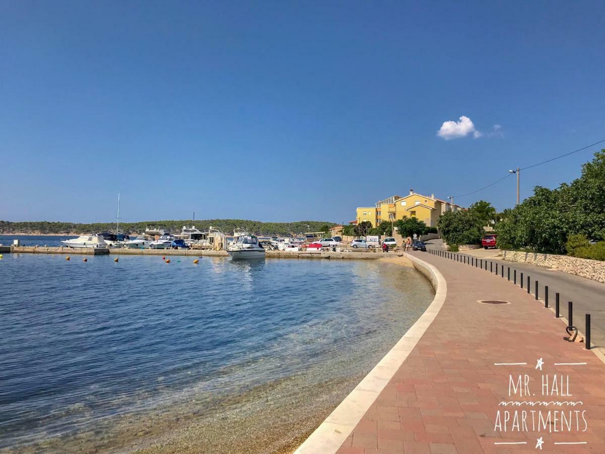 Mr. Hall Apartments Barbat na Rabu Bagian luar foto