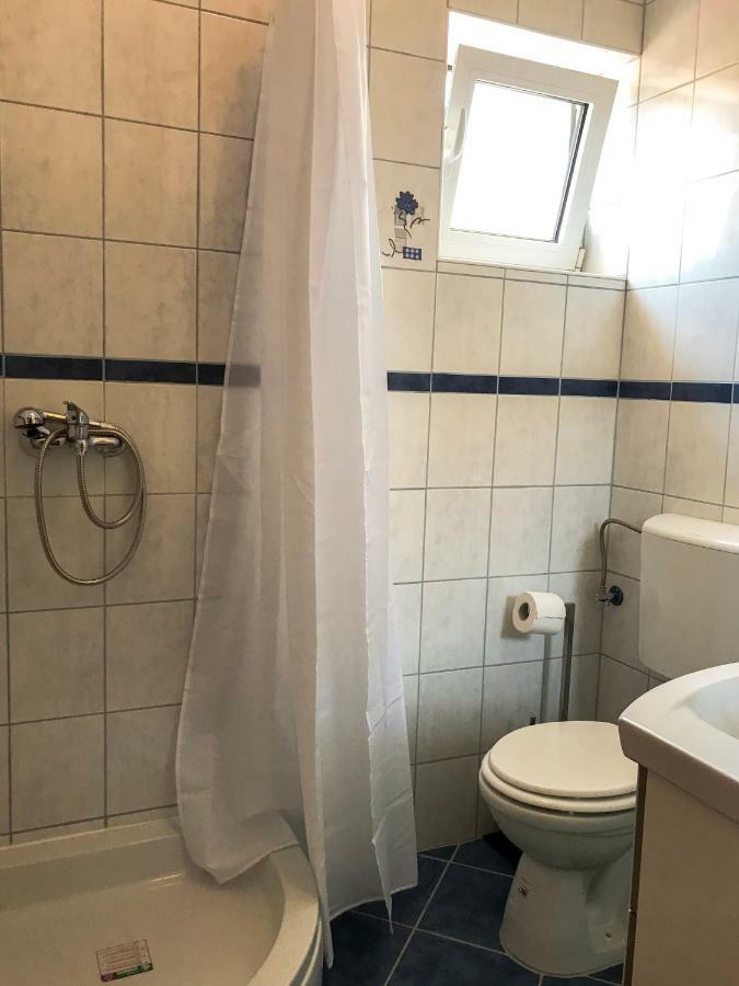 Mr. Hall Apartments Barbat na Rabu Bagian luar foto